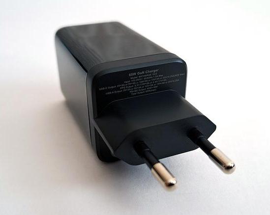 GaN, зарядка, два порта: обзор сетевого зарядного устройства Wifit WiCharge GC2 65W / Питание и аккумуляторы / iXBT Live