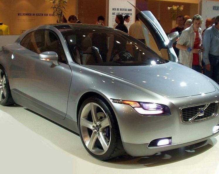 Tesla готовится к презентации роботакси, пока Volvo гордится 20-летним концептом / Авто и транспорт / iXBT Live